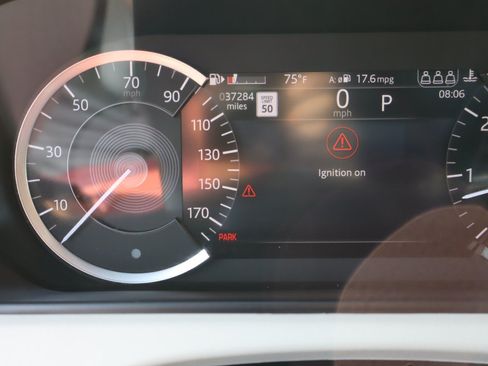 Used 2022 Land Rover Range Rover Velar S AWD/4WD image 10