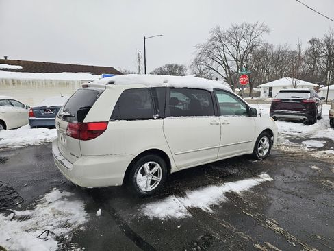Used 2005 Toyota Sienna LE image 11
