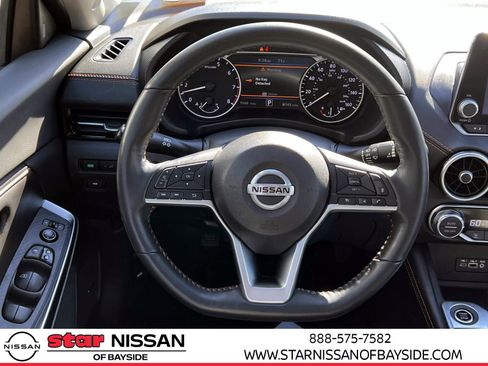 Used 2022 Nissan Sentra SR w/ SR Premium Package image 14