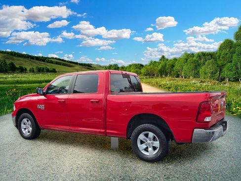 Used 2019 RAM 1500 Classic SLT AWD/4WD image 4