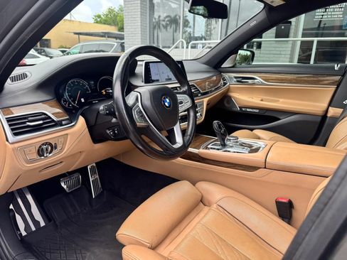 Used 2016 BMW 750i xDrive AWD/4WD image 14