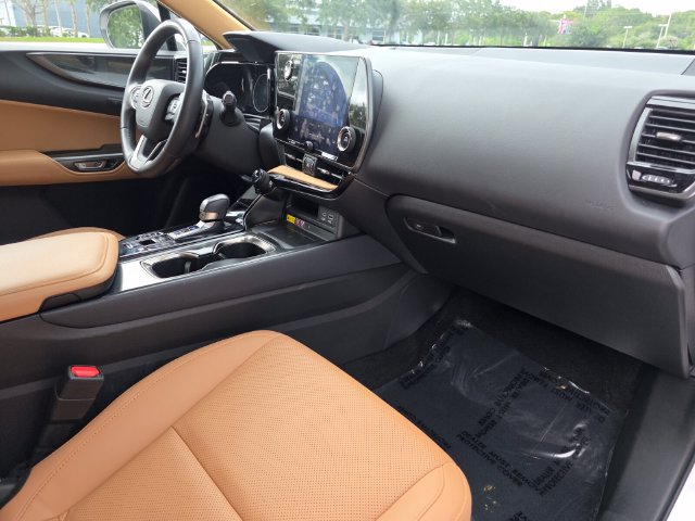 Used 2022 Lexus NX 350 AWD image 9