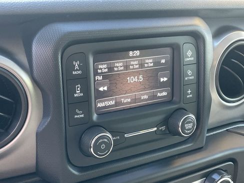 Used 2020 Jeep Wrangler Unlimited Sport AWD/4WD image 32
