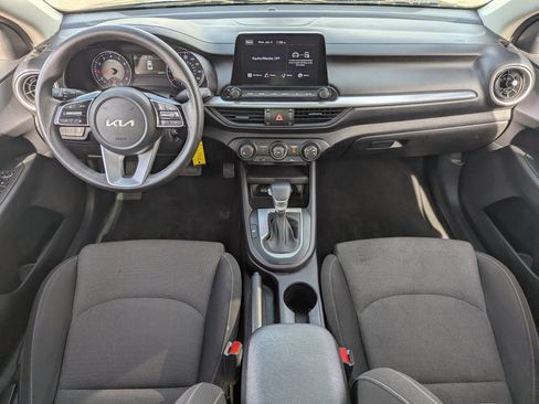 Certified 2022 Kia Forte Sedan image 12
