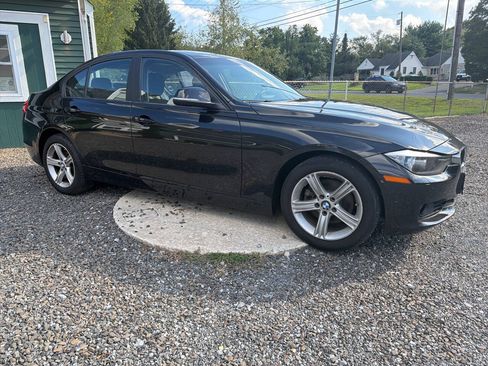 Used 2014 BMW 328i xDrive Sedan AWD/4WD image 2