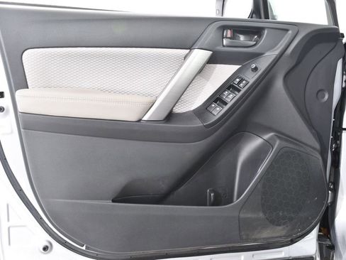 Used 2017 Subaru Forester 2.5i Premium w/ All-Weather Package image 25