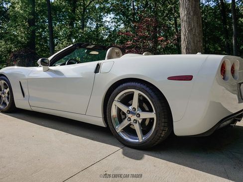 Used 2005 Chevrolet Corvette Convertible w/ Preferred Equipment Group RWD image 6