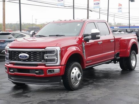 Used 2024 Ford F450 Platinum w/ FX4 Off-Road Package image 9
