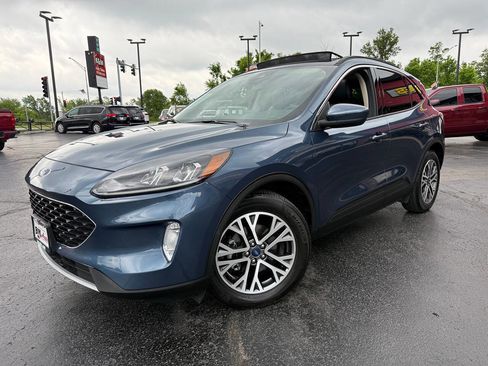 Used 2020 Ford Escape SEL FWD image 3