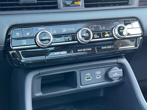 New 2025 Honda Pilot Elite image 25