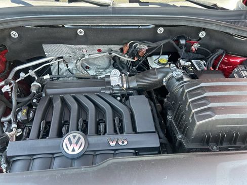 Used 2023 Volkswagen Atlas SEL R-Line AWD/4WD image 23