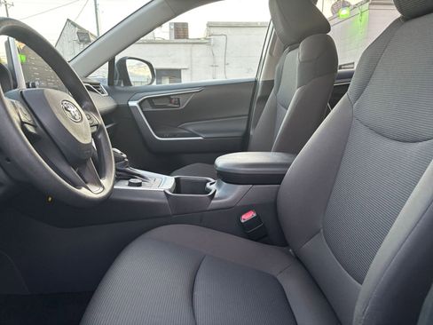 Used 2025 Toyota RAV4 LE image 25