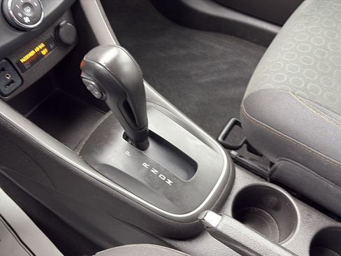 Used 2018 Chevrolet Trax LS image 20