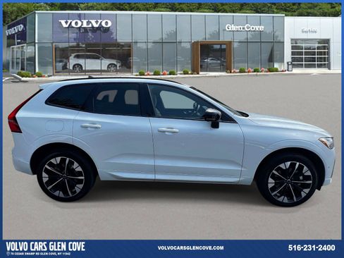 Used 2026 Volvo XC60 B5 Plus w/ Protection Package Premier AWD/4WD image 3