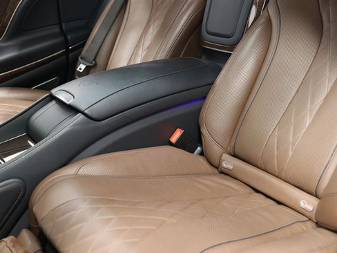 Used 2016 Mercedes-Benz Maybach S 600 image 57