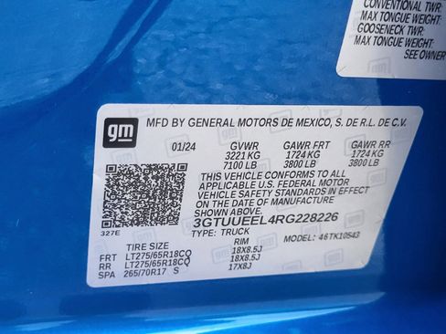 Used 2024 GMC Sierra 1500 AT4 w/ Technology Package AWD/4WD image 35