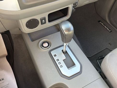 Used 2021 Nissan Frontier S RWD image 12