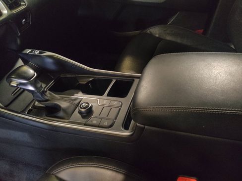 Used 2023 Kia Sorento S w/ Panoramic Sunroof Package FWD image 26