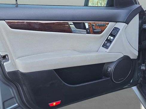 Used 2012 Mercedes-Benz C 250 Sedan image 16