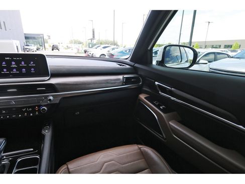 Used 2021 Kia Telluride SX w/ SX Prestige Package AWD/4WD image 12