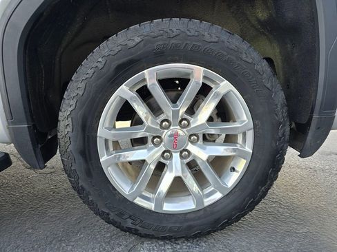 Used 2019 GMC Sierra 1500 SLT w/ SLT Premium Plus Package AWD/4WD image 6