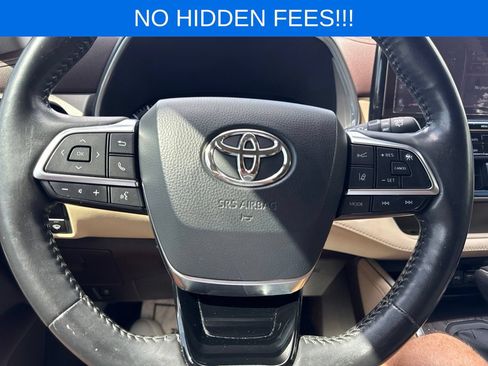 Used 2020 Toyota Highlander Limited FWD image 27
