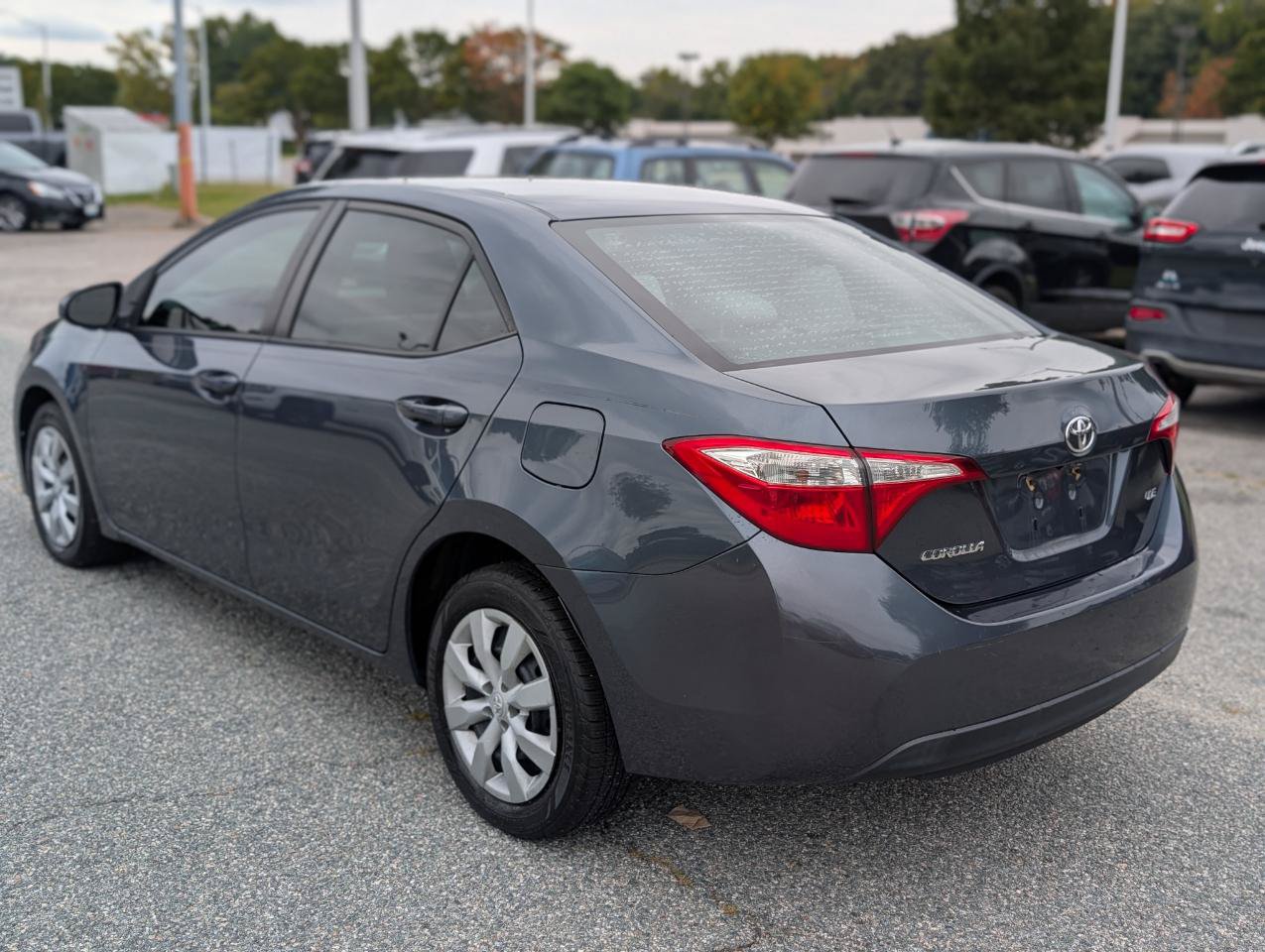Used 2016 Toyota Corolla LE FWD image 3