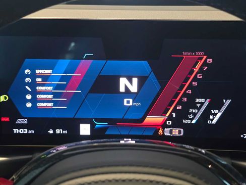 Used 2025 BMW M2 w/ Lighting Package RWD image 24