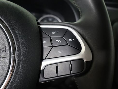 Used 2020 Jeep Renegade Latitude w/ Popular Equipment Group FWD image 35