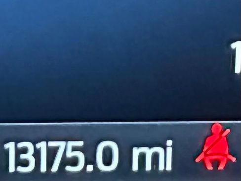 Used 2025 Ford F150 Lariat w/ Equipment Group 501A Mid image 25