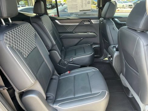 Used 2024 GMC Acadia Denali w/ Super Cruise Package AWD/4WD image 25