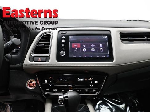 Used 2019 Honda HR-V EX image 17
