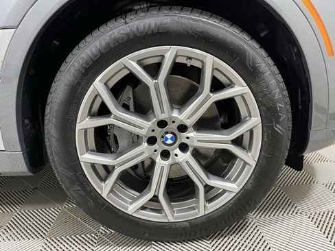 New 2026 BMW X7 xDrive40i w/ Premium Package image 25