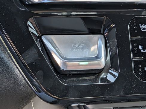 New 2026 GMC Sierra 2500 Denali Ultimate image 17