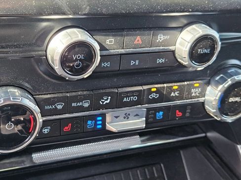 Used 2025 Ford F150 Raptor AWD/4WD image 16