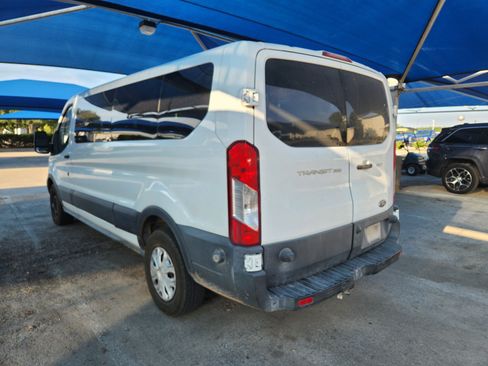 Used 2016 Ford Transit 350 XLT RWD image 3