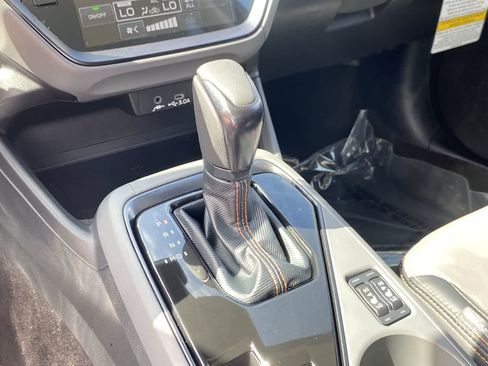 Used 2025 Subaru Crosstrek 2.5i Limited w/ Crosstrek Mirror Package image 31