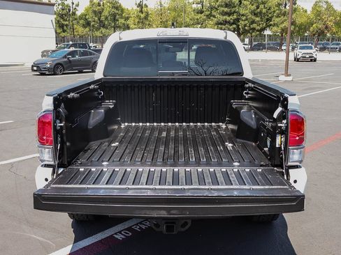 Certified 2023 Toyota Tacoma TRD Off-Road w/ Technology Package RWD image 32