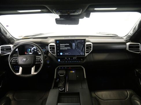 Used 2024 Toyota Tundra Platinum AWD/4WD image 17