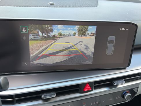 New 2026 Kia Sorento S w/ S Panoramic Sunroof Package FWD image 22