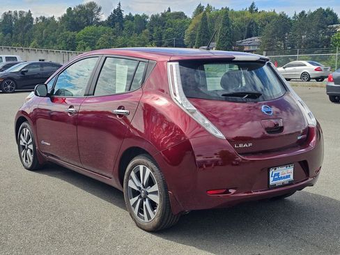 Used 2017 Nissan Leaf SV FWD image 7