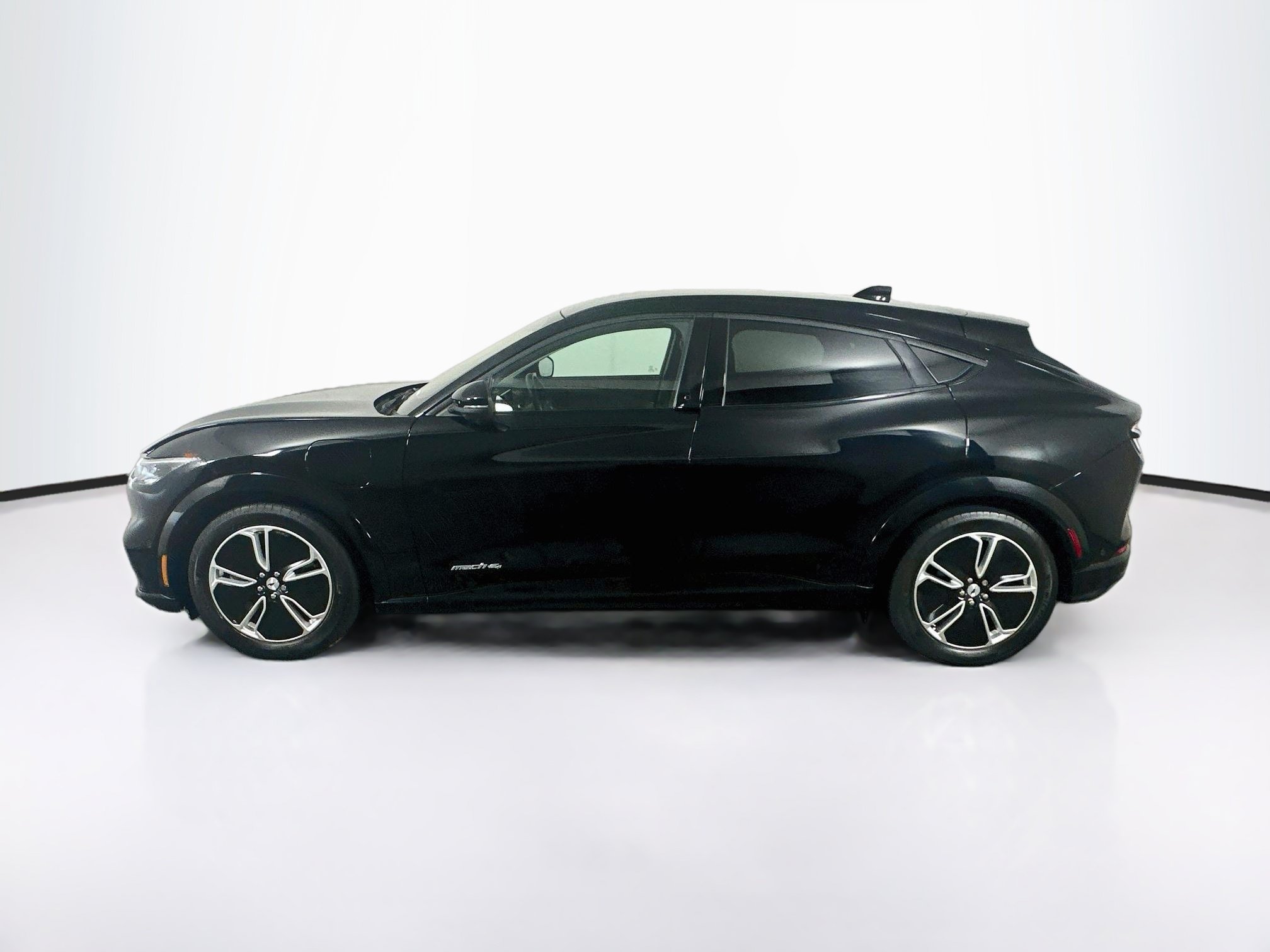 Used 2023 Ford Mustang Mach-E Premium AWD/4WD image 4