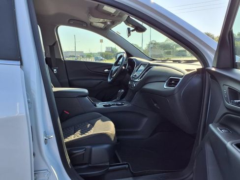 Used 2021 Chevrolet Equinox LT FWD image 27