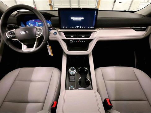 New 2026 Ford Explorer Active w/ Active Comfort Package image 14