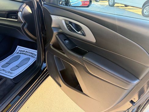 Used 2019 Chevrolet Traverse LT image 15