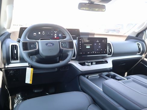 New 2025 Ford Expedition Max Active image 2