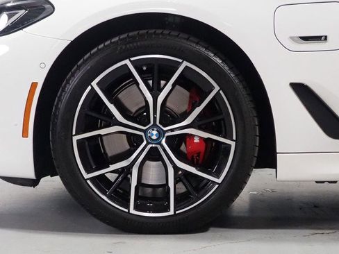 Used 2023 BMW 530e w/ M Sport Package RWD image 50