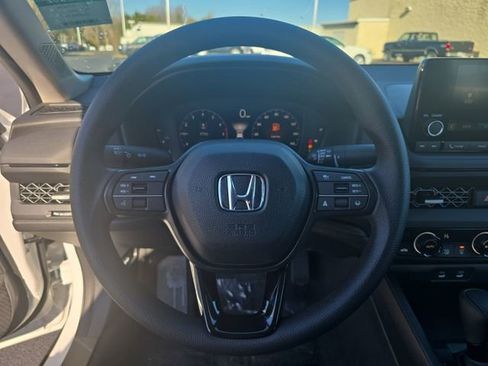 New 2025 Honda Accord SE image 17