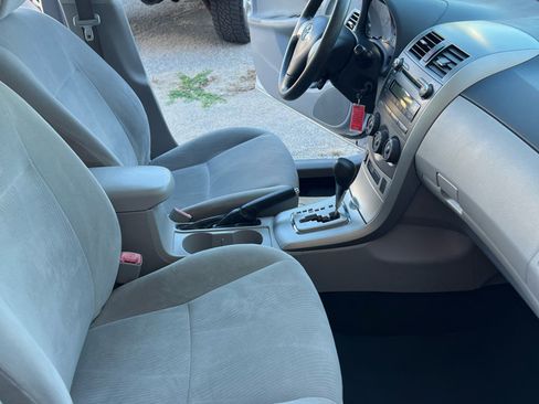 Used 2011 Toyota Corolla LE image 7