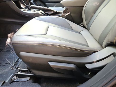 Used 2022 Subaru Crosstrek 2.5i Sport w/ Moonroof Package image 26